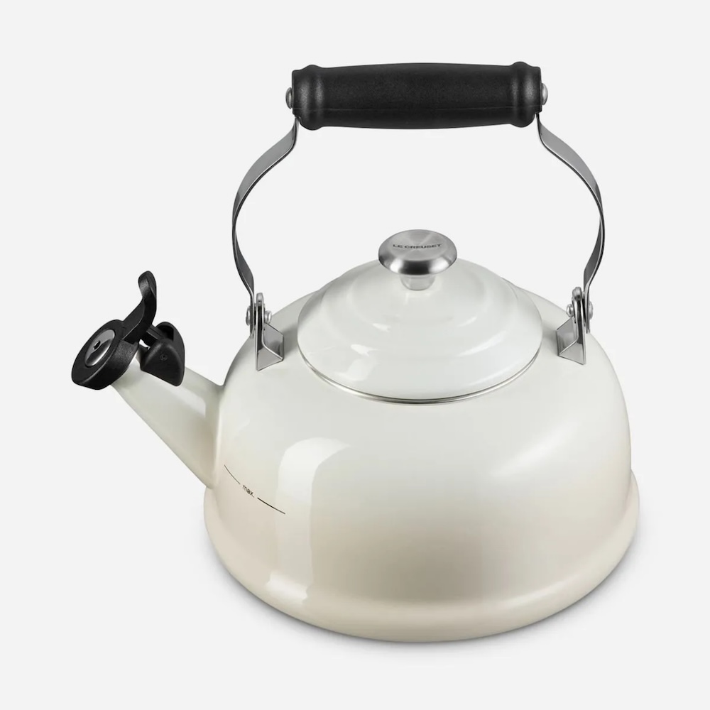 Le Creuset Classic Stove Top Kettle Azure 02